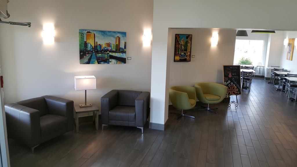 Super 8 By Wyndham Winnipeg West Kültér fotó